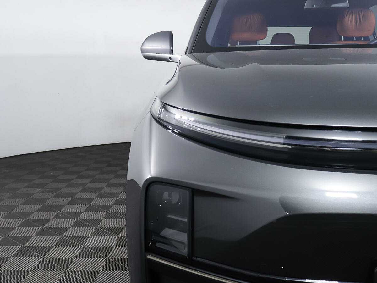 LiXiang L7 2023 года с пробегом. Фото: #28