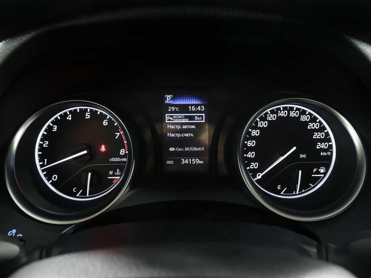 Toyota Camry 2021 года с пробегом. Фото: #11