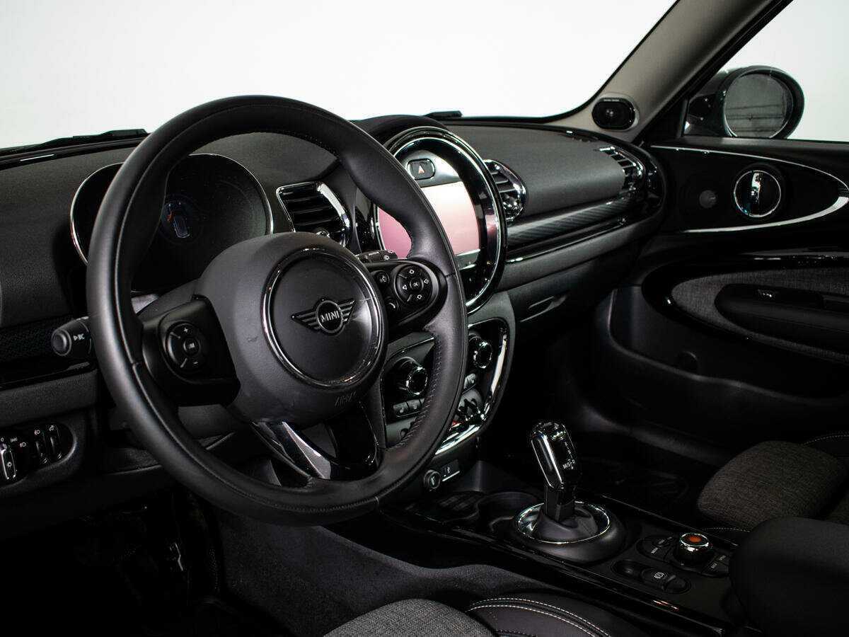 Mini Clubman 2021 года с пробегом. Фото: #9