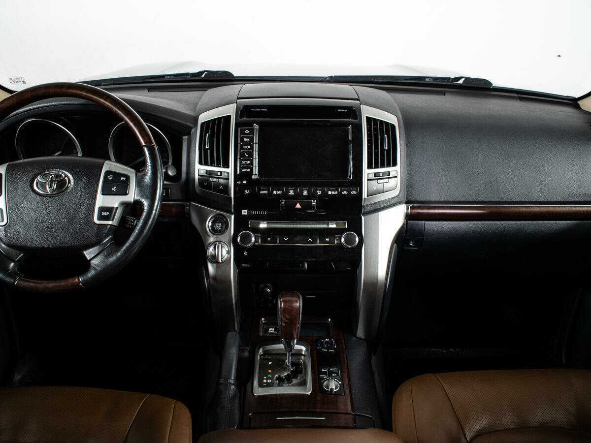Toyota Land Cruiser 2015 года с пробегом. Фото: #11