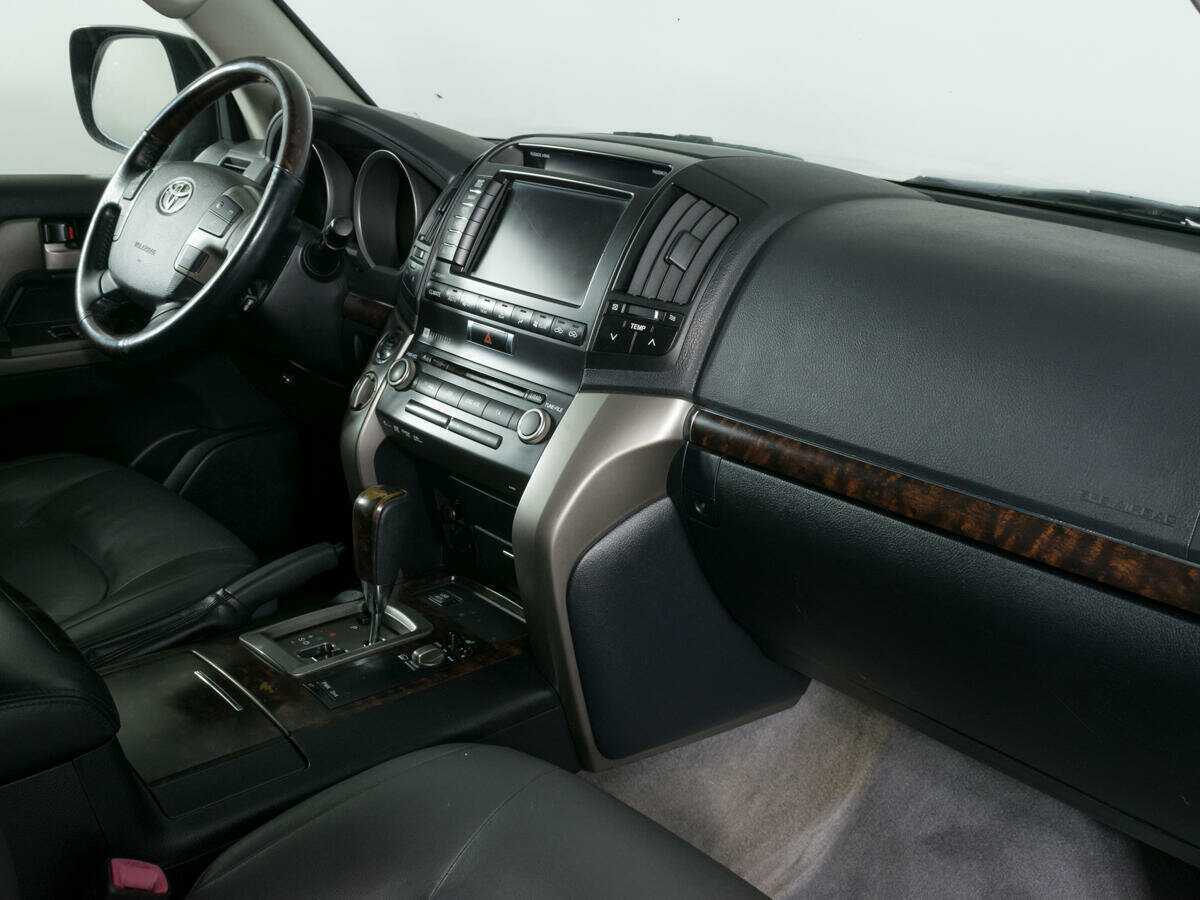 Toyota Land Cruiser 2010 года с пробегом. Фото: #8