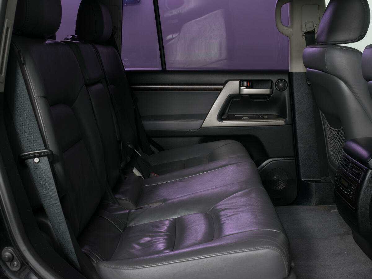 Toyota Land Cruiser 2010 года с пробегом. Фото: #9