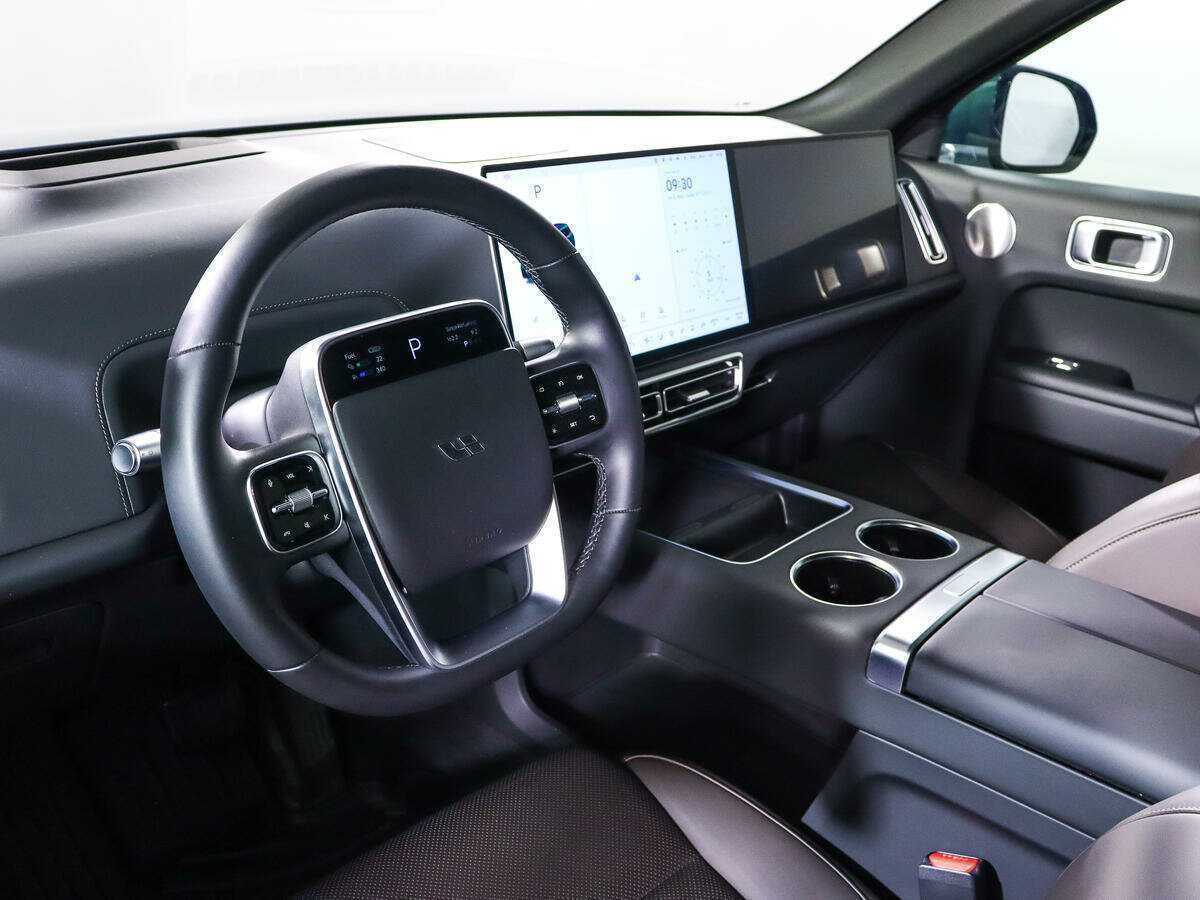 LiXiang L9 2023 года с пробегом. Фото: #9