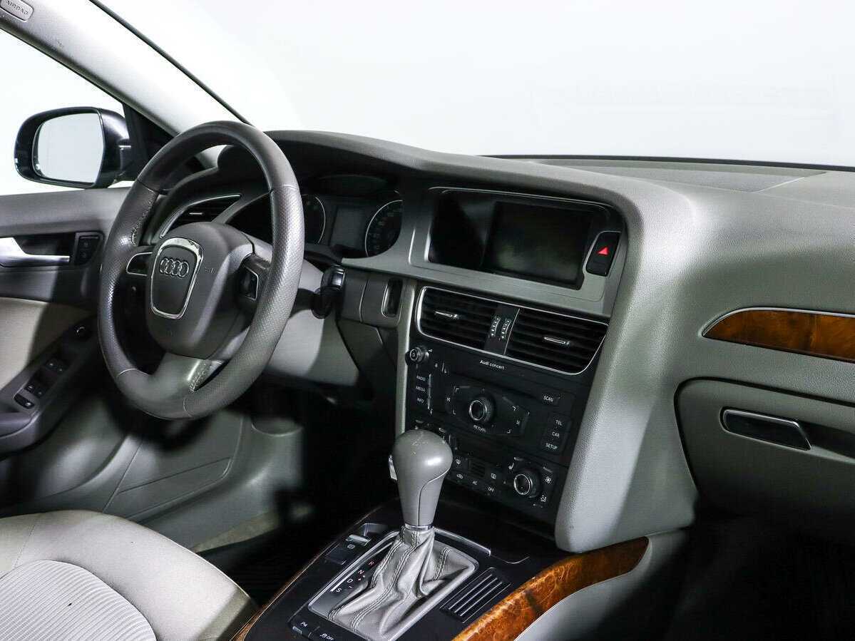 Audi A4 2011 года с пробегом. Фото: #6