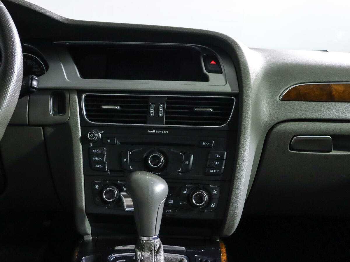 Audi A4 2011 года с пробегом. Фото: #10