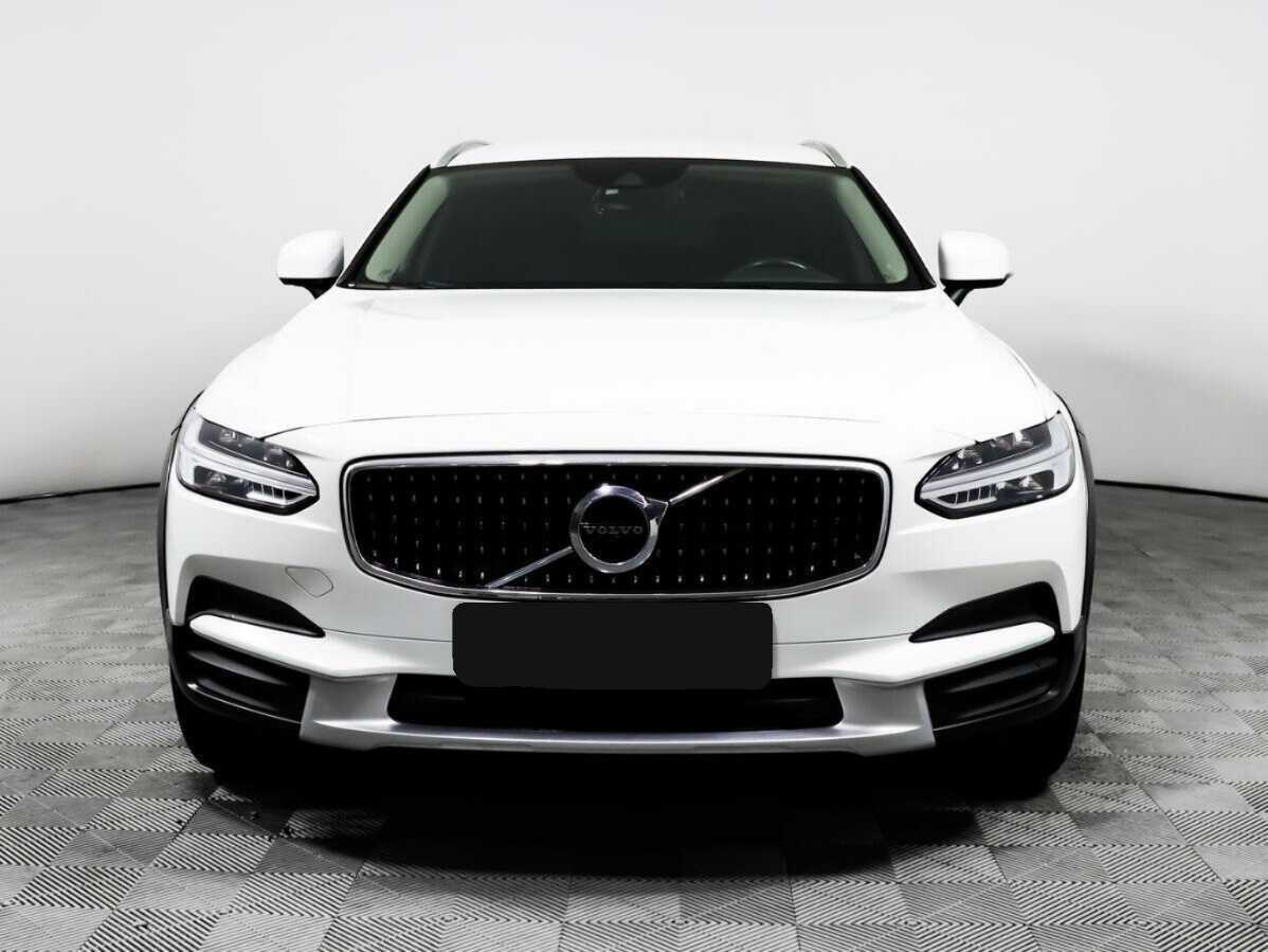 Volvo V90 Cross Country 2019 года с пробегом. Фото: #1
