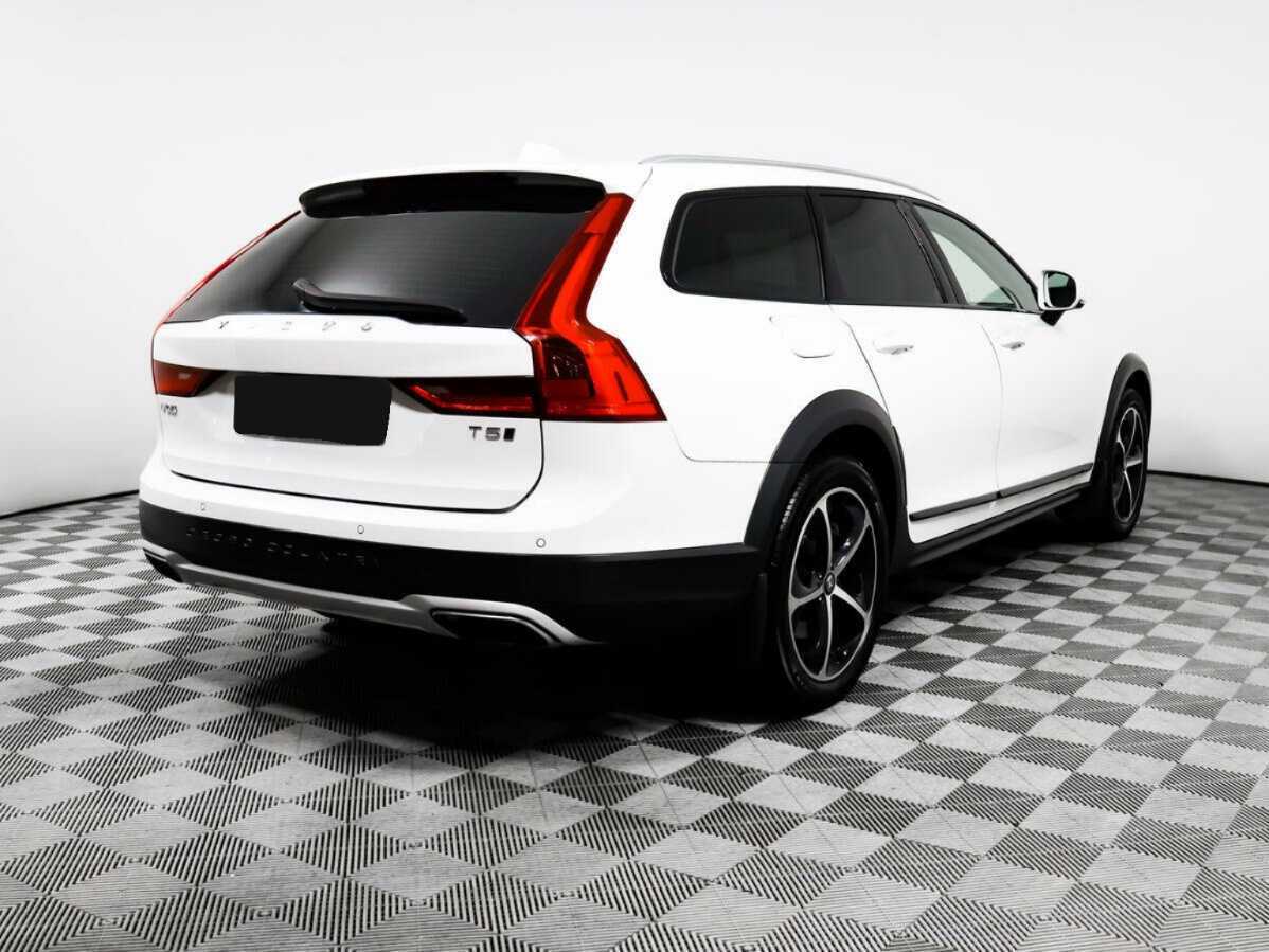 Volvo V90 Cross Country 2019 года с пробегом. Фото: #4