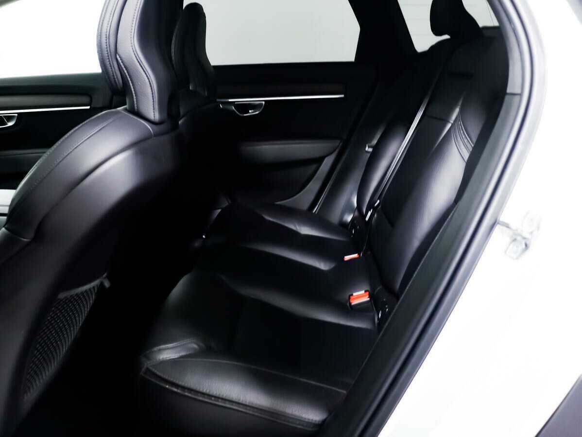 Volvo V90 Cross Country 2019 года с пробегом. Фото: #11