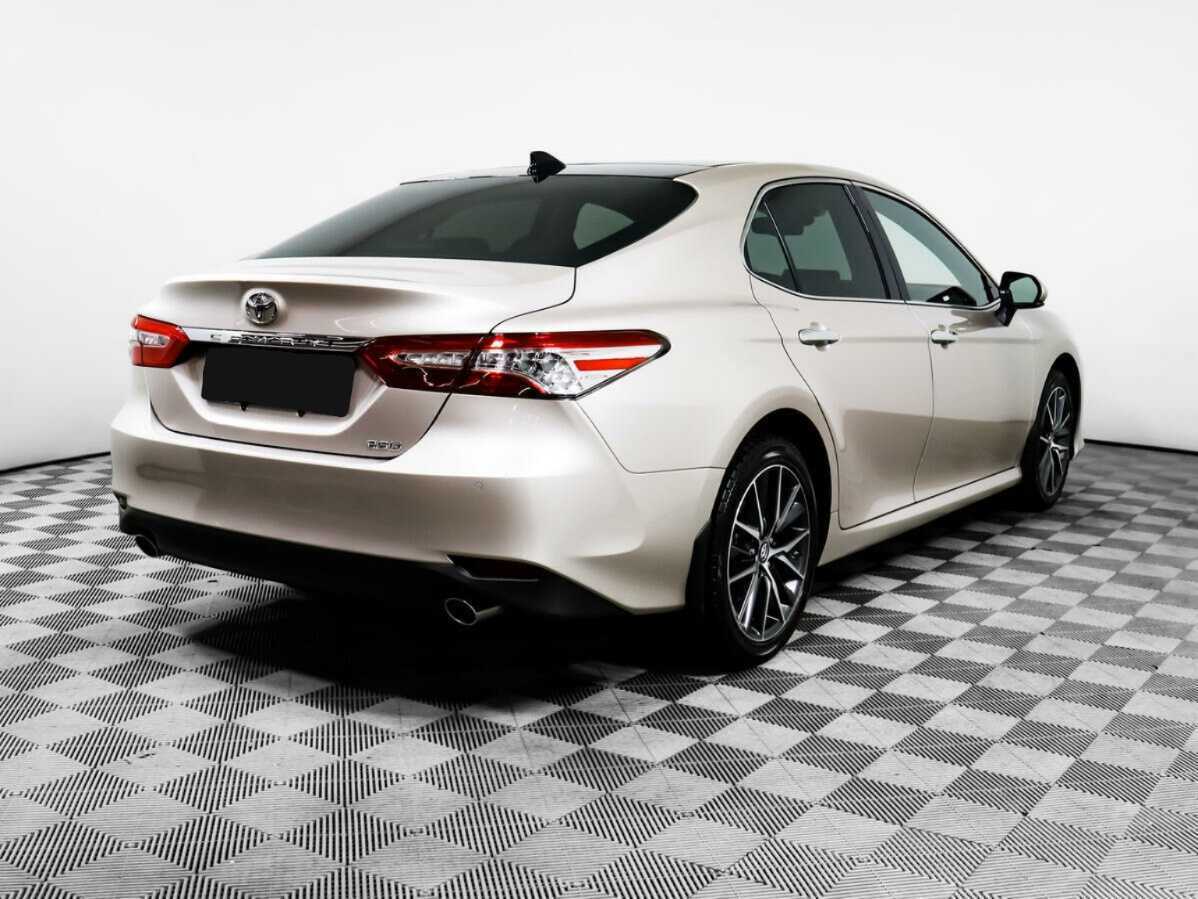 Toyota Camry 2022 года с пробегом. Фото: #4