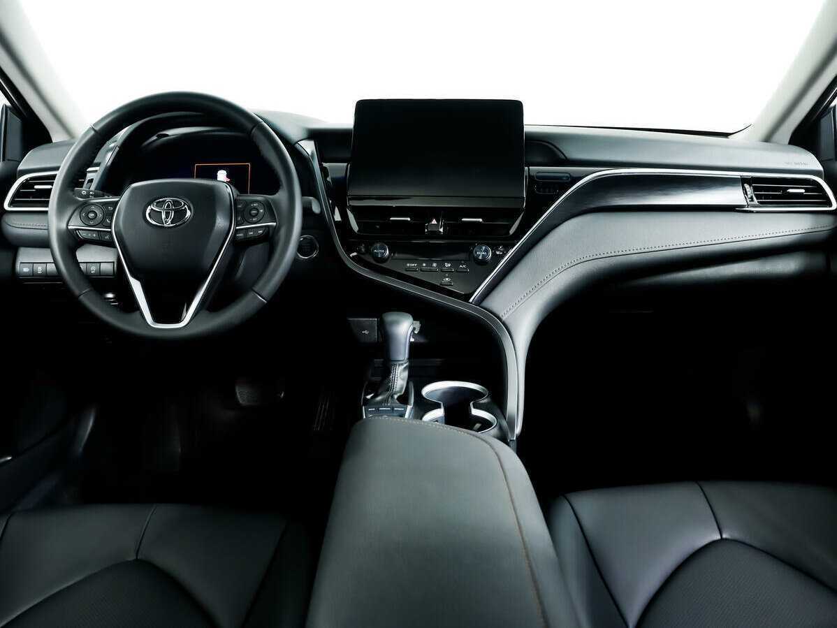 Toyota Camry 2022 года с пробегом. Фото: #10