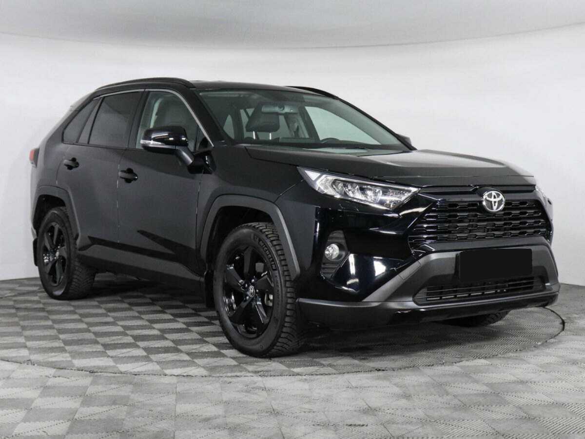 Toyota RAV4 2021 года с пробегом. Фото: #2