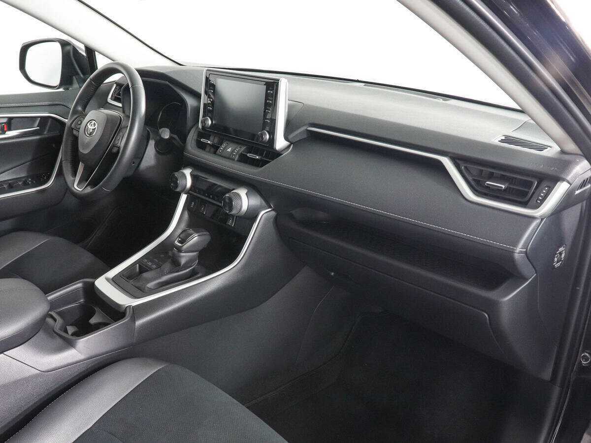 Toyota RAV4 2021 года с пробегом. Фото: #9