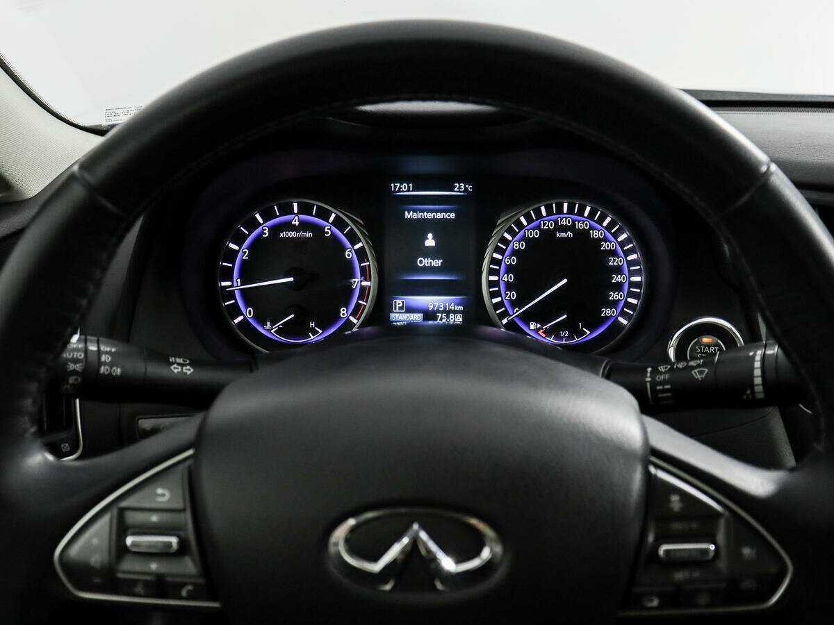 Infiniti Q50 2015 года с пробегом. Фото: #17
