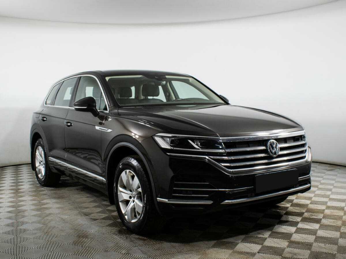 Volkswagen Touareg 2019 года с пробегом. Фото: #2