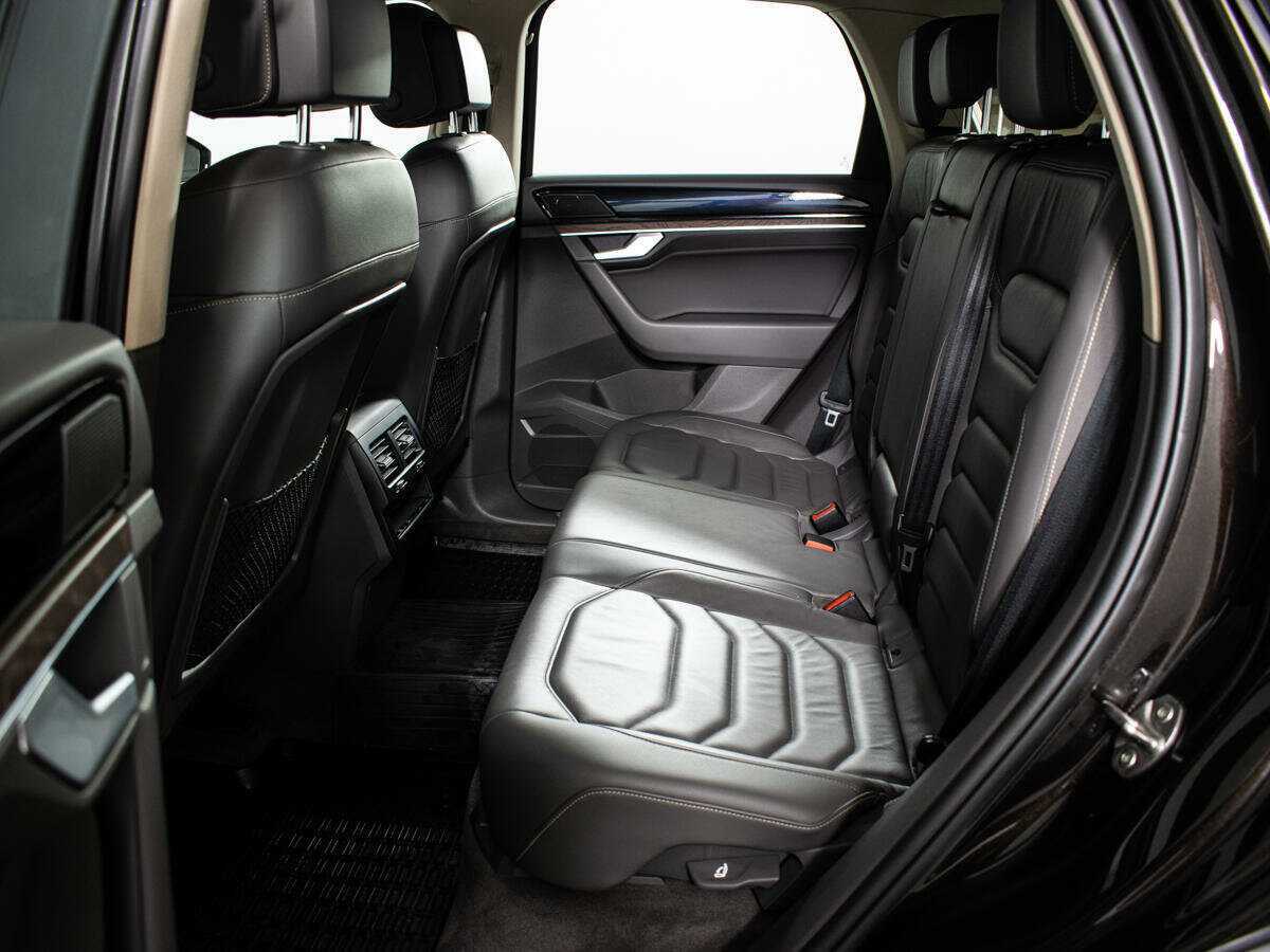 Volkswagen Touareg 2019 года с пробегом. Фото: #9