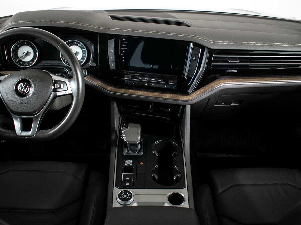Volkswagen Touareg 2019 года с пробегом. Фото: #11