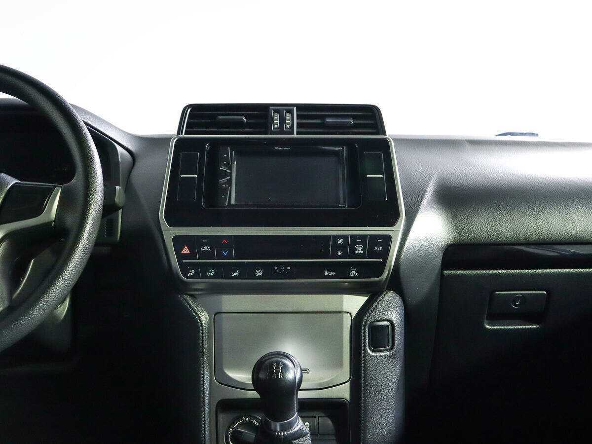 Toyota Land Cruiser Prado 2020 года с пробегом. Фото: #10