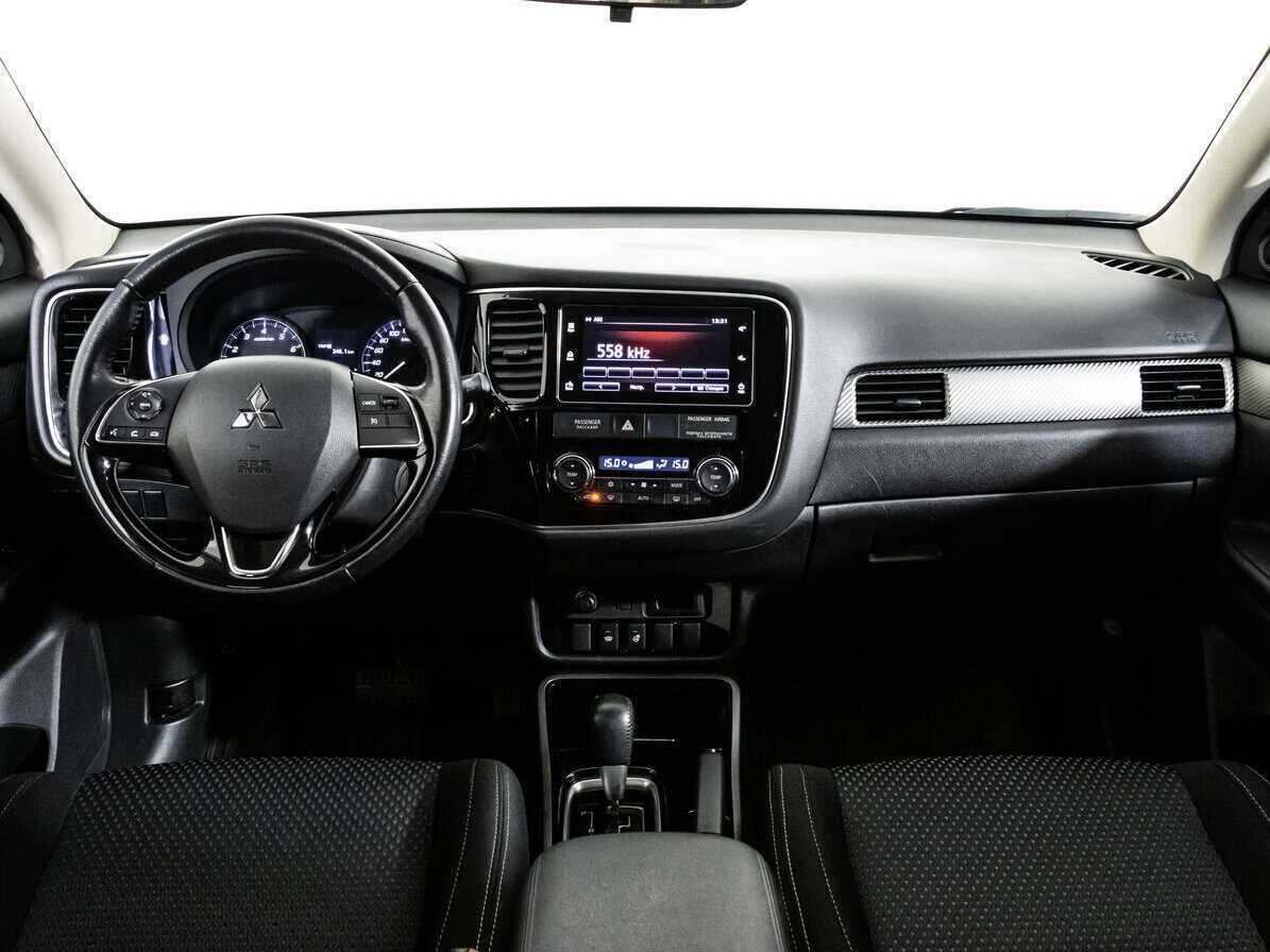 Mitsubishi Outlander 2018 года с пробегом. Фото: #9