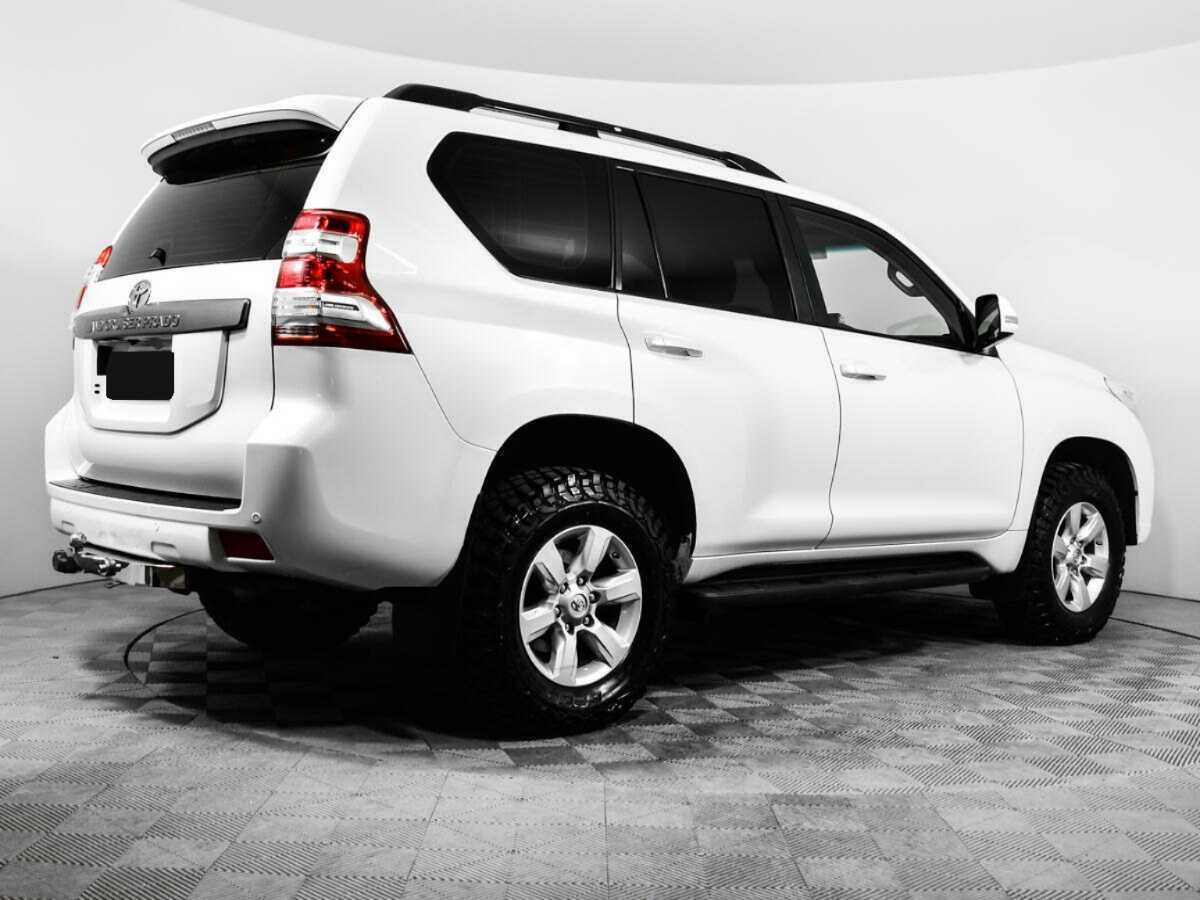 Toyota Land Cruiser Prado 2017 года с пробегом. Фото: #4