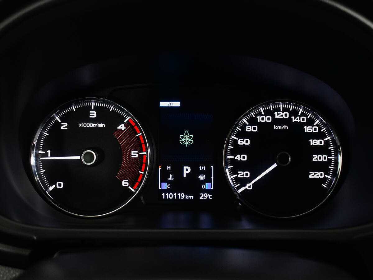 Mitsubishi Pajero Sport 2018 года с пробегом. Фото: #8