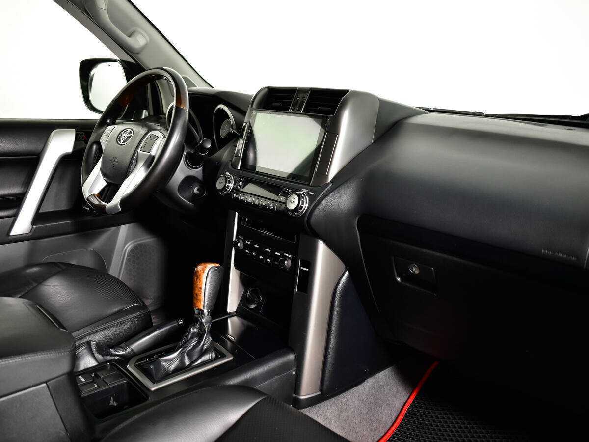 Toyota Land Cruiser Prado 2011 года с пробегом. Фото: #8