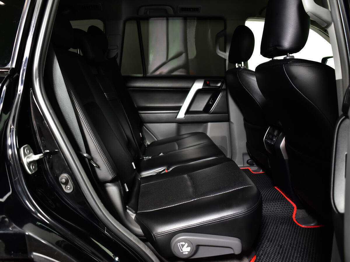 Toyota Land Cruiser Prado 2011 года с пробегом. Фото: #9