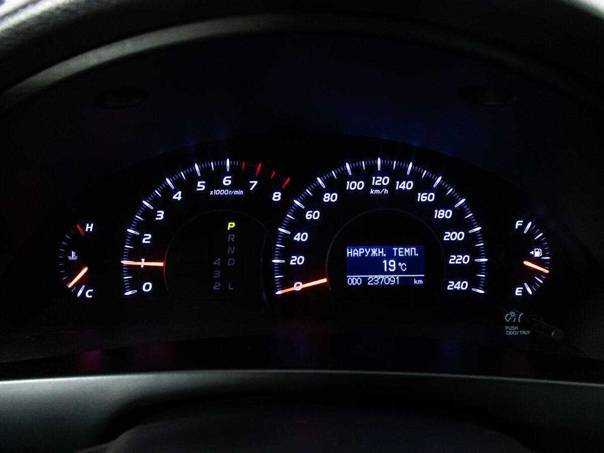 Toyota Camry 2011 года с пробегом. Фото: #11