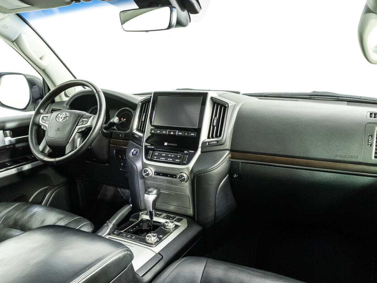 Toyota Land Cruiser 2016 года с пробегом. Фото: #8