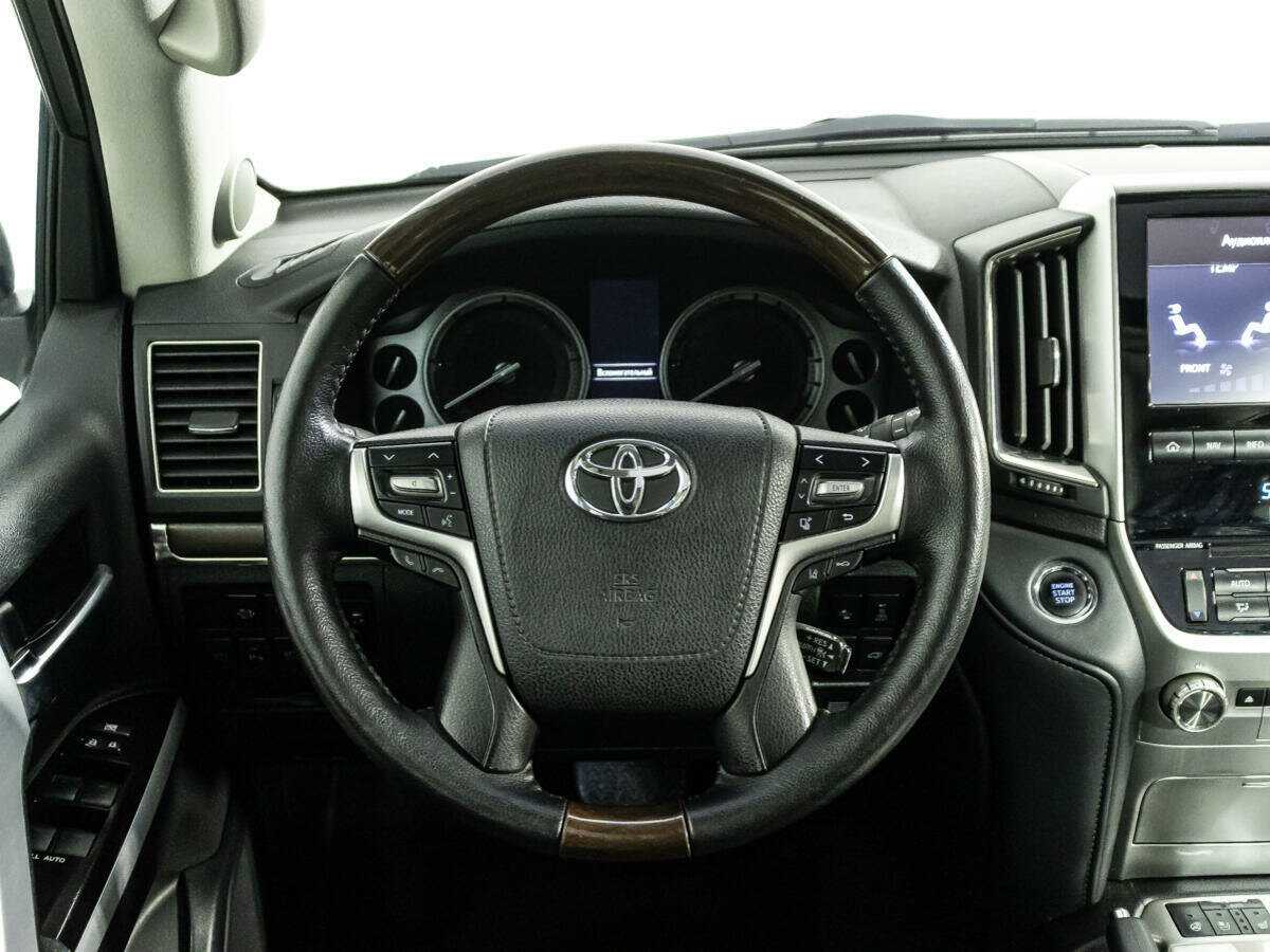 Toyota Land Cruiser 2016 года с пробегом. Фото: #22