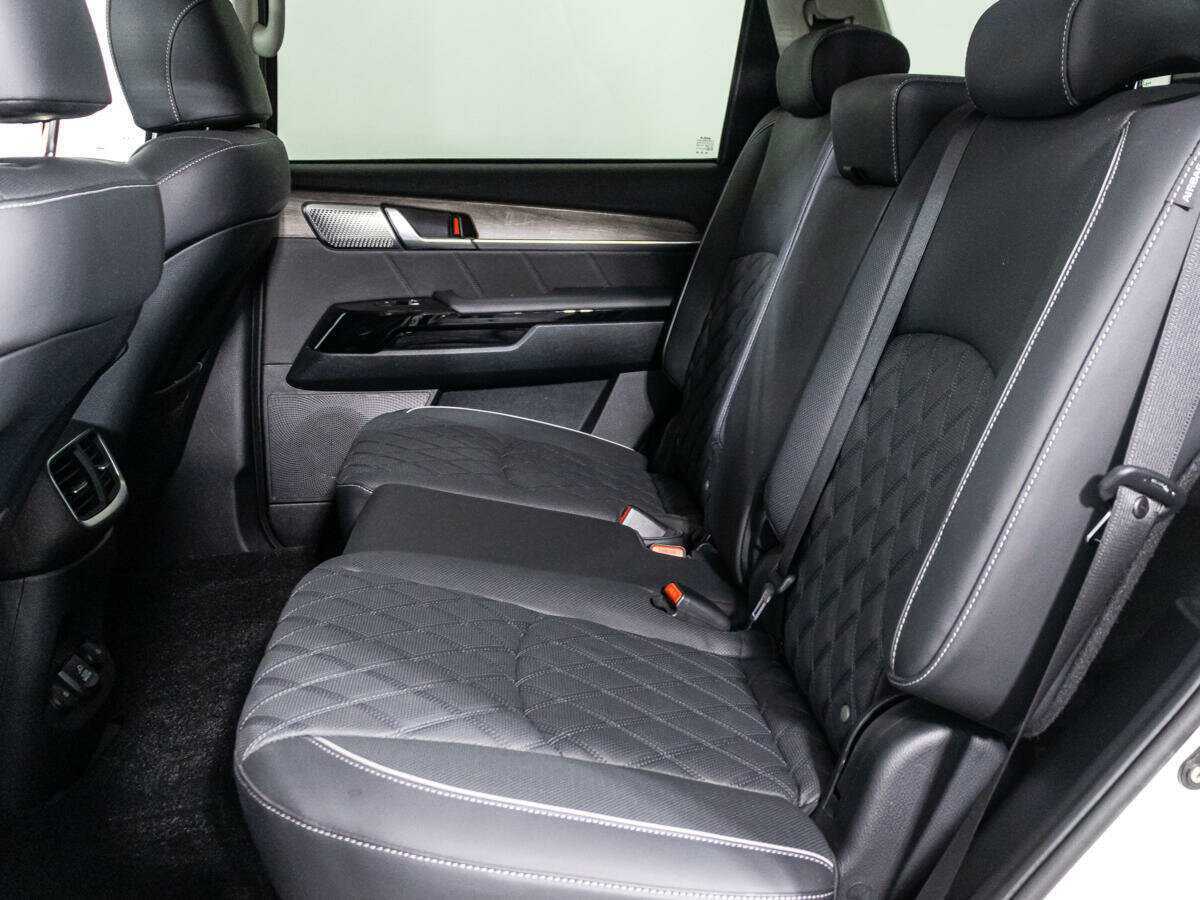 Kia Mohave 2022 года с пробегом. Фото: #9