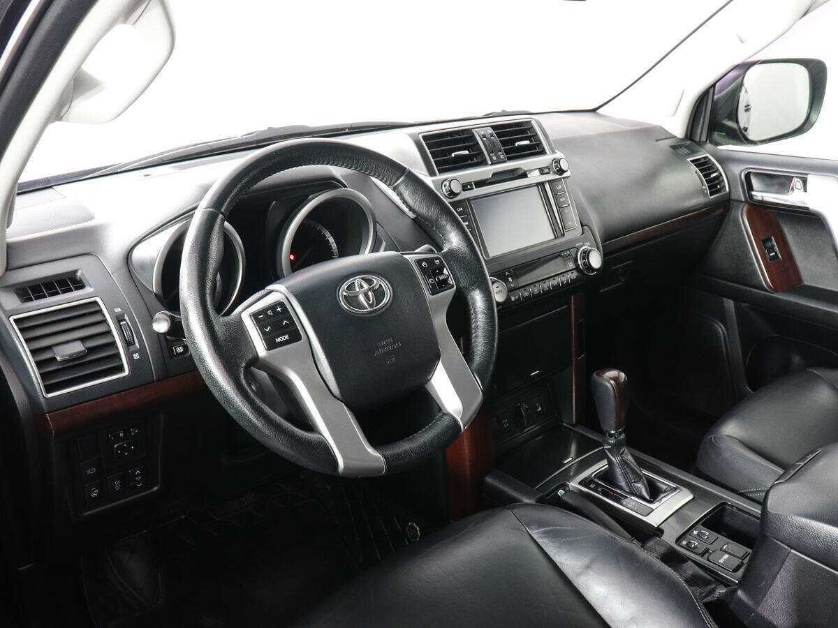 Toyota Land Cruiser Prado 2017 года с пробегом. Фото: #8