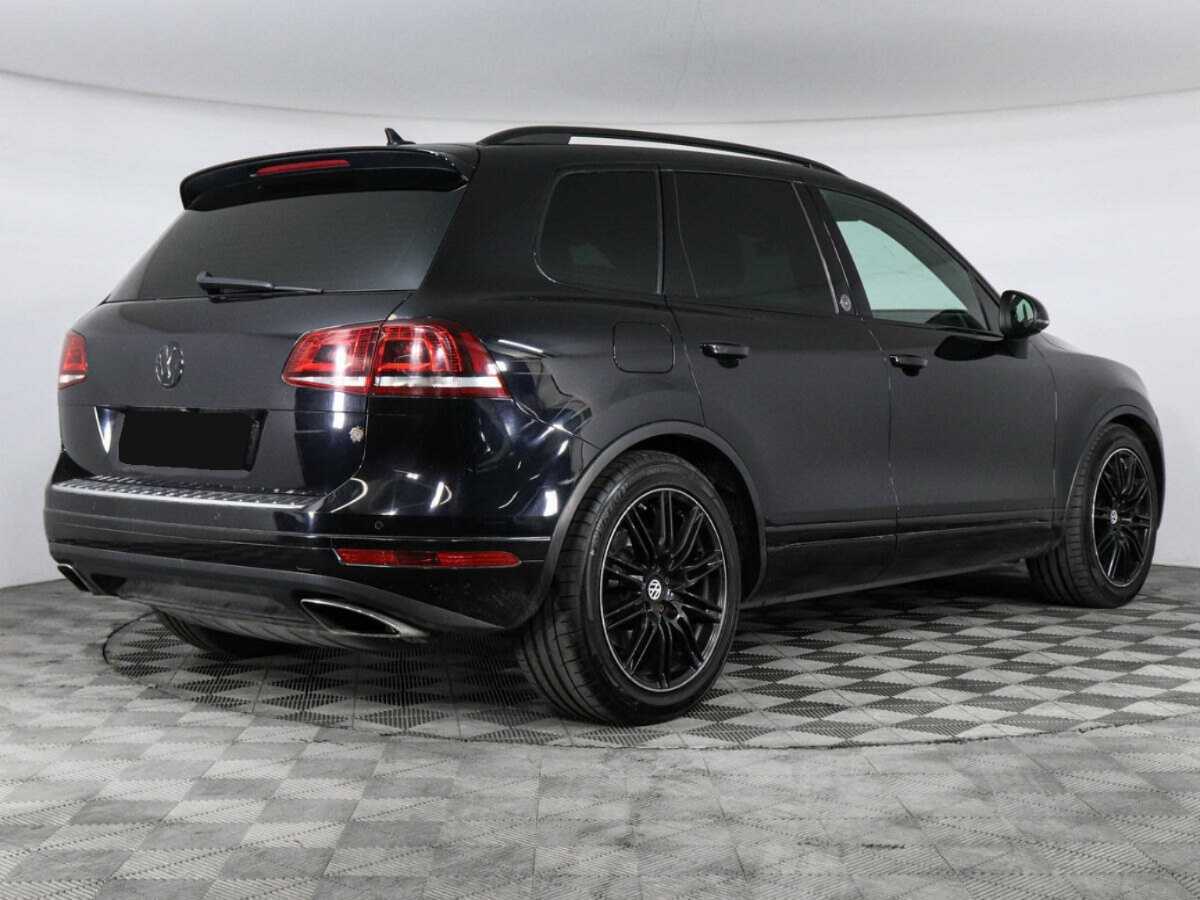 Volkswagen Touareg 2017 года с пробегом. Фото: #2