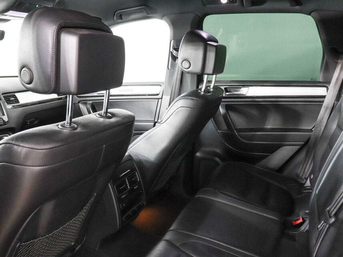 Volkswagen Touareg 2017 года с пробегом. Фото: #7
