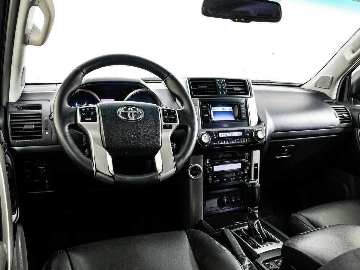 Toyota Land Cruiser Prado 2010 года с пробегом. Фото: #8