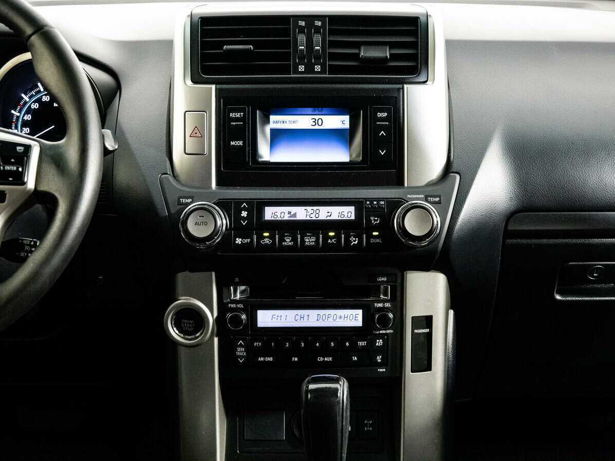 Toyota Land Cruiser Prado 2010 года с пробегом. Фото: #12