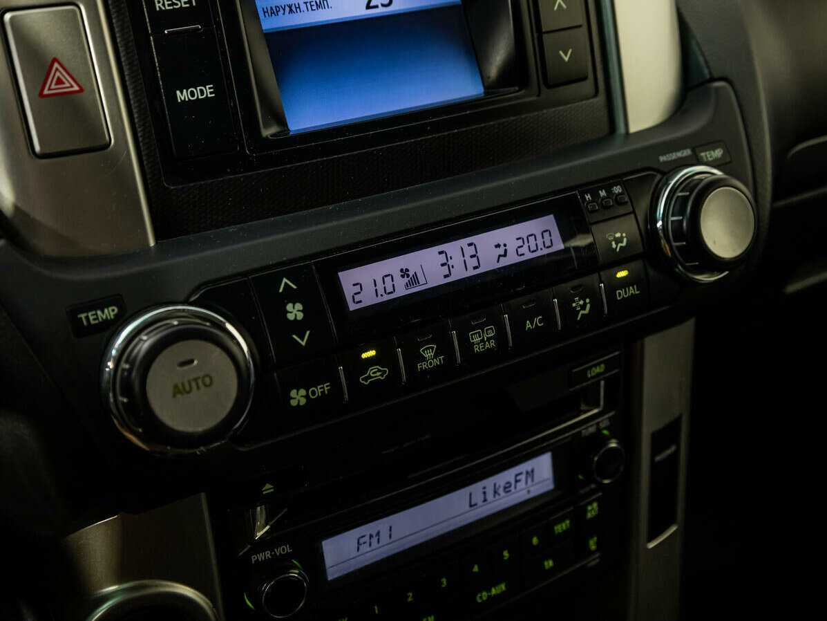 Toyota Land Cruiser Prado 2010 года с пробегом. Фото: #14