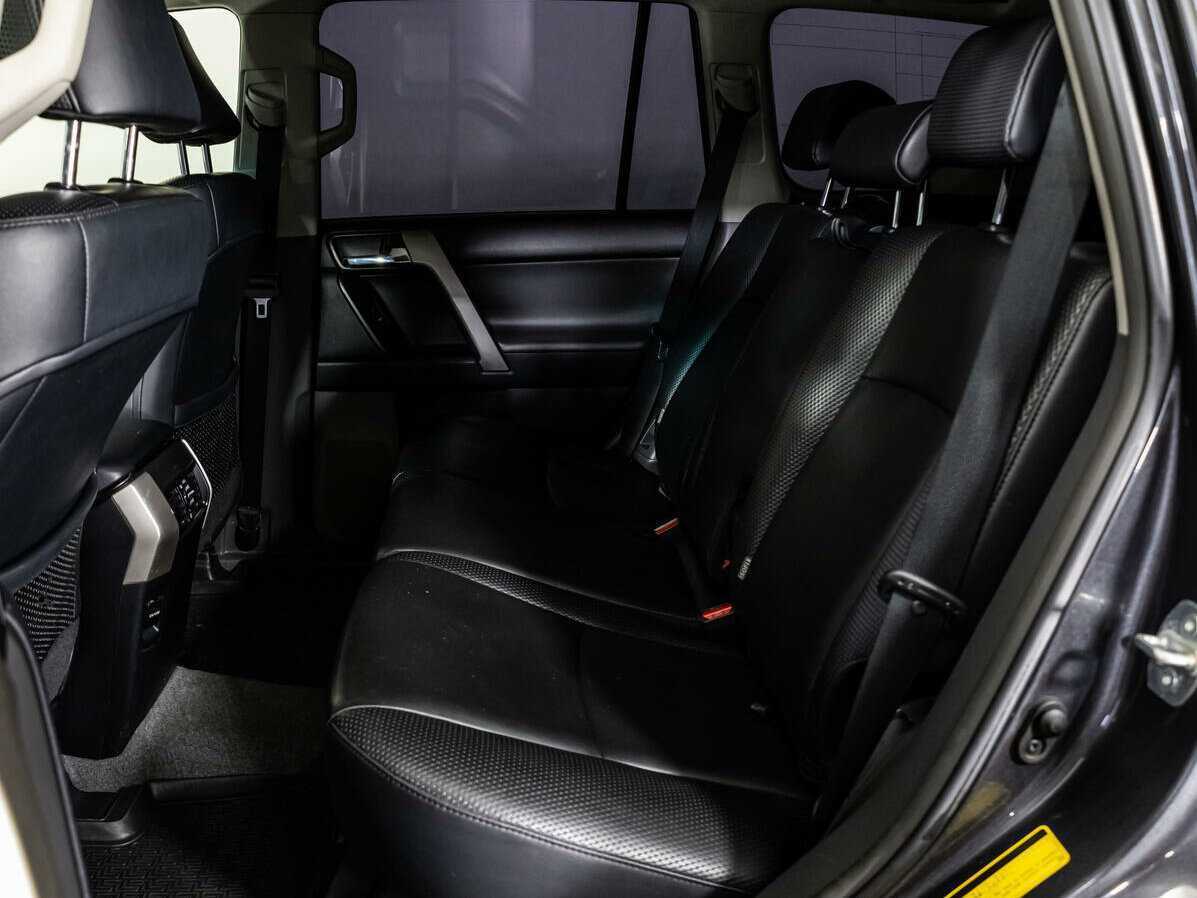 Toyota Land Cruiser Prado 2010 года с пробегом. Фото: #16