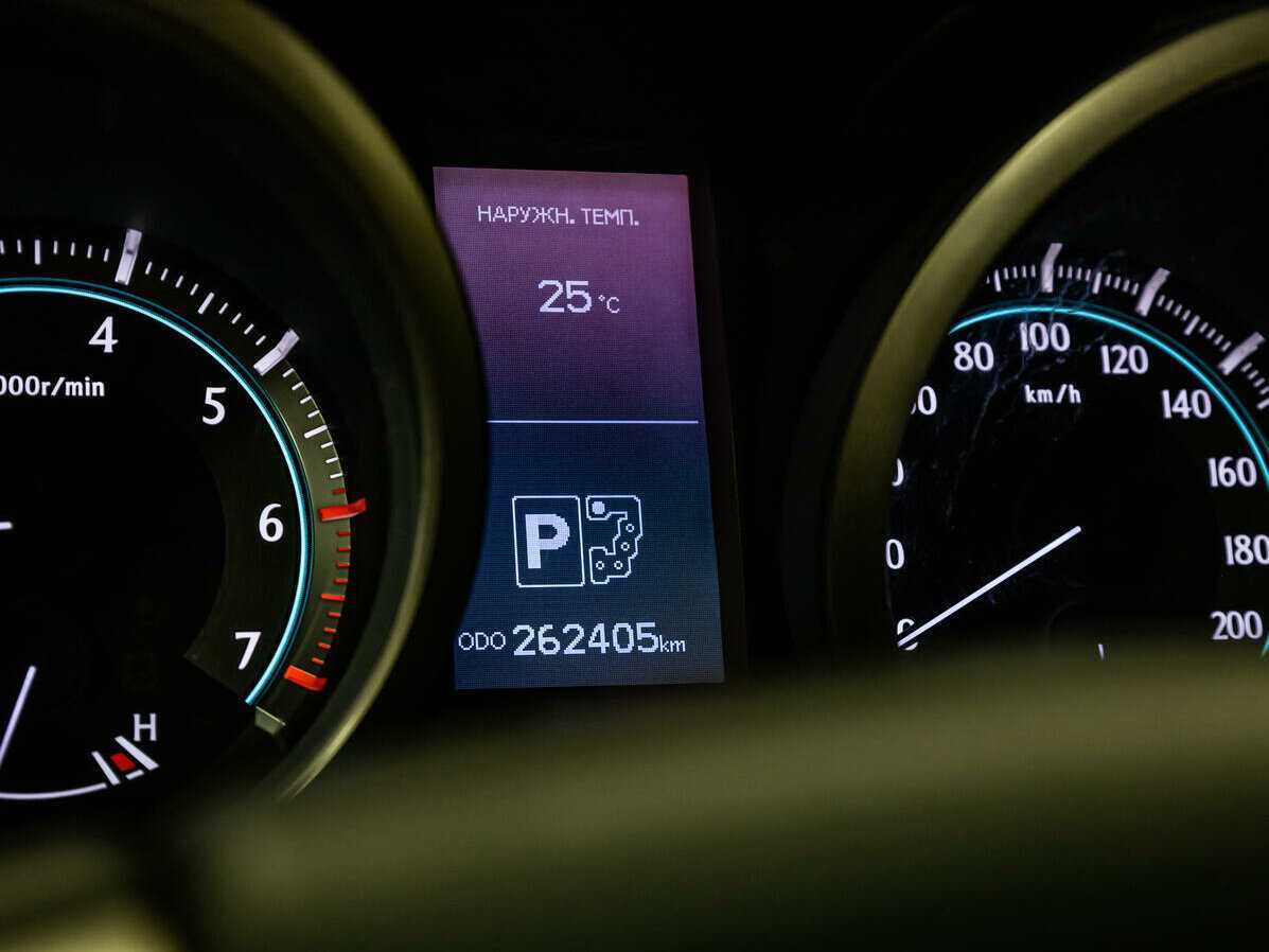 Toyota Land Cruiser Prado 2010 года с пробегом. Фото: #17