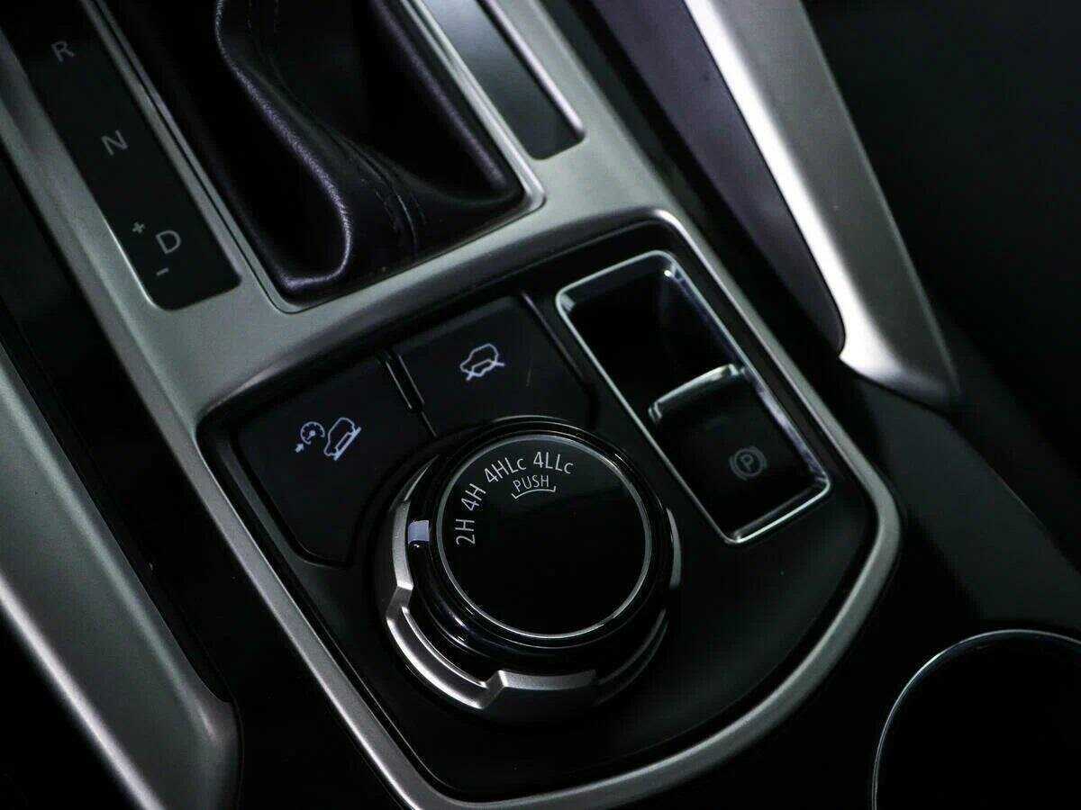 Mitsubishi Pajero Sport 2017 года с пробегом. Фото: #17