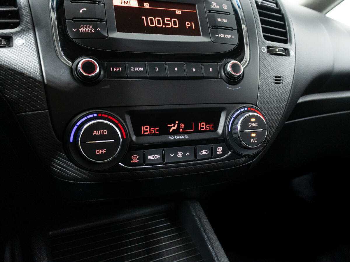 Б/У Киа Церато 2017 года. Фото: #14