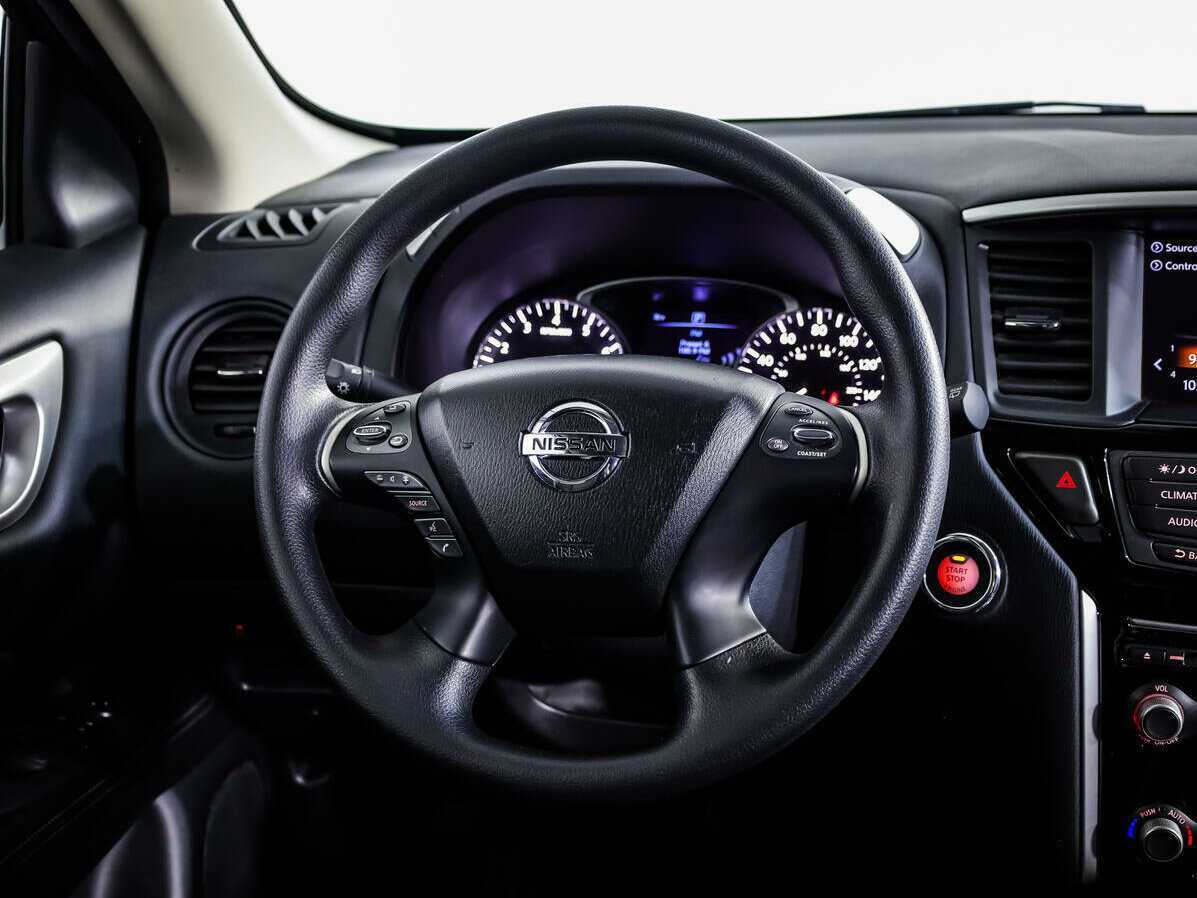 Nissan Pathfinder 2020 года с пробегом. Фото: #9