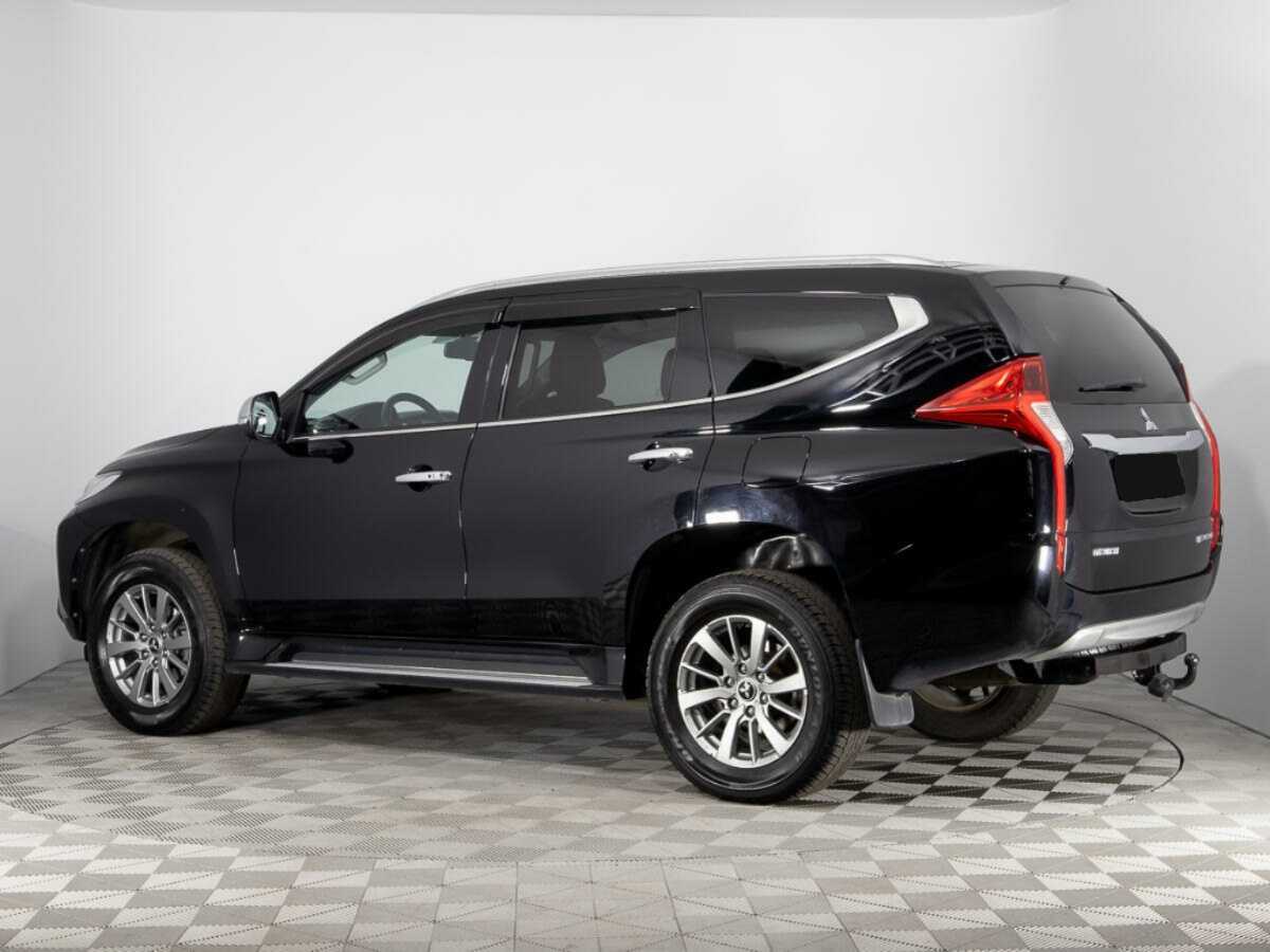 Mitsubishi Pajero Sport 2018 года с пробегом. Фото: #6