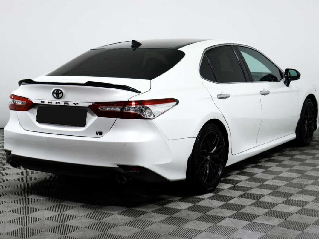 Toyota Camry 2020 года с пробегом. Фото: #4