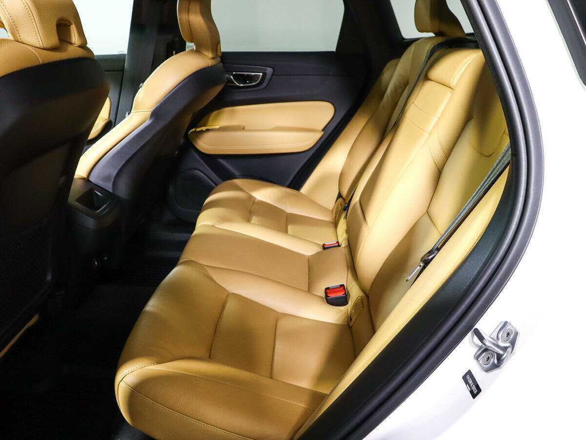 Volvo XC60 2020 года с пробегом. Фото: #9