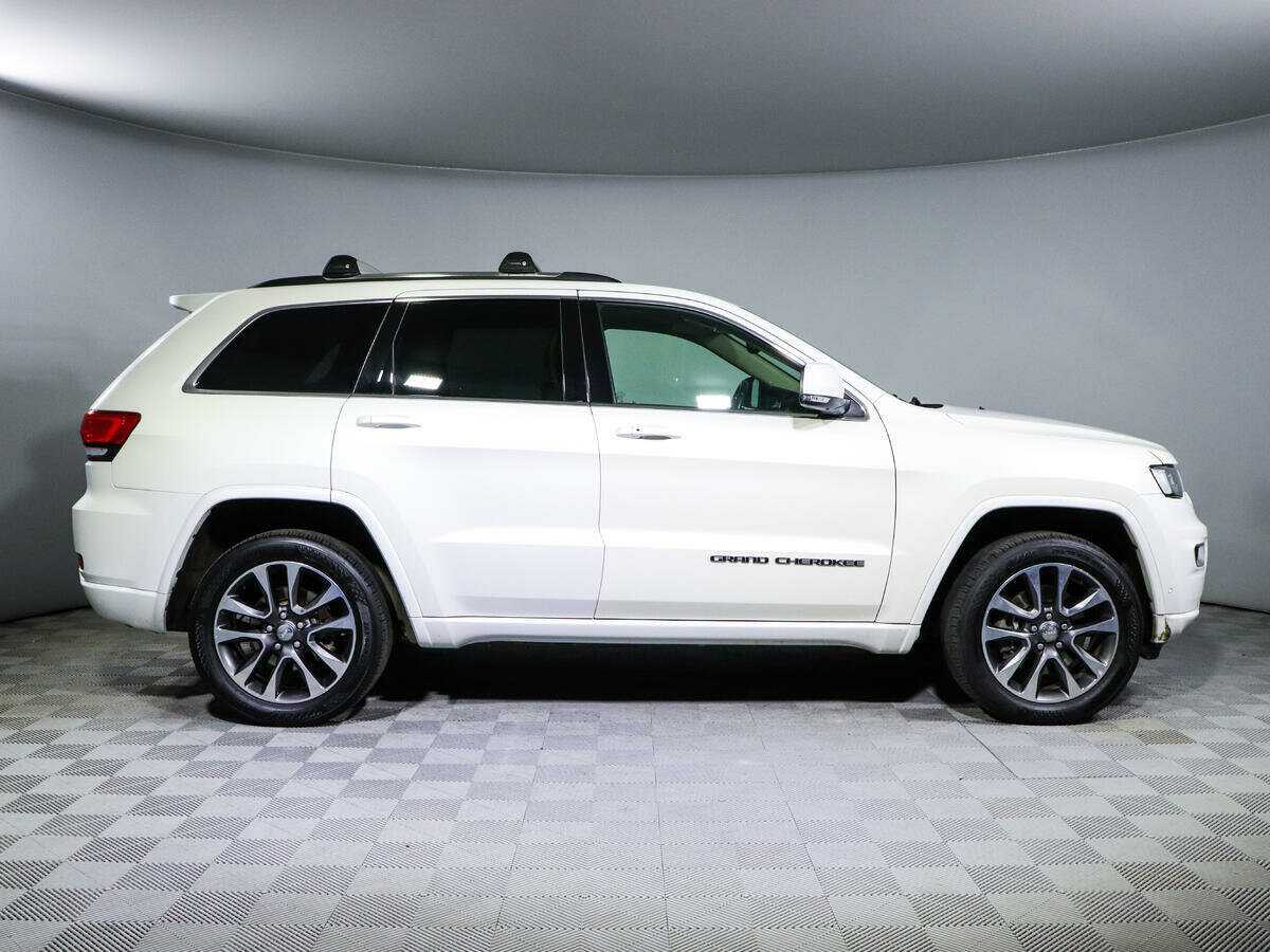 Jeep Grand Cherokee 2018 года с пробегом. Фото: #3