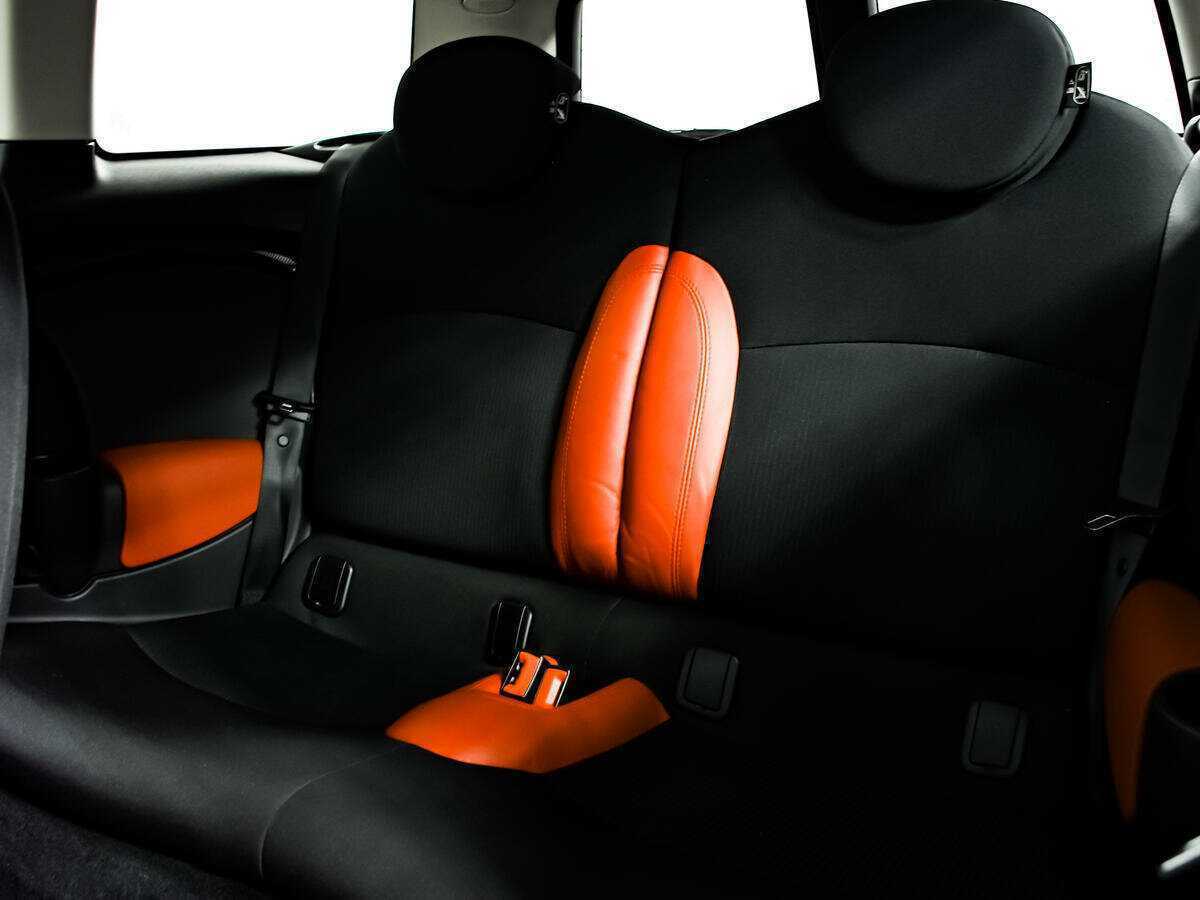 Mini Clubman 2012 года с пробегом. Фото: #11