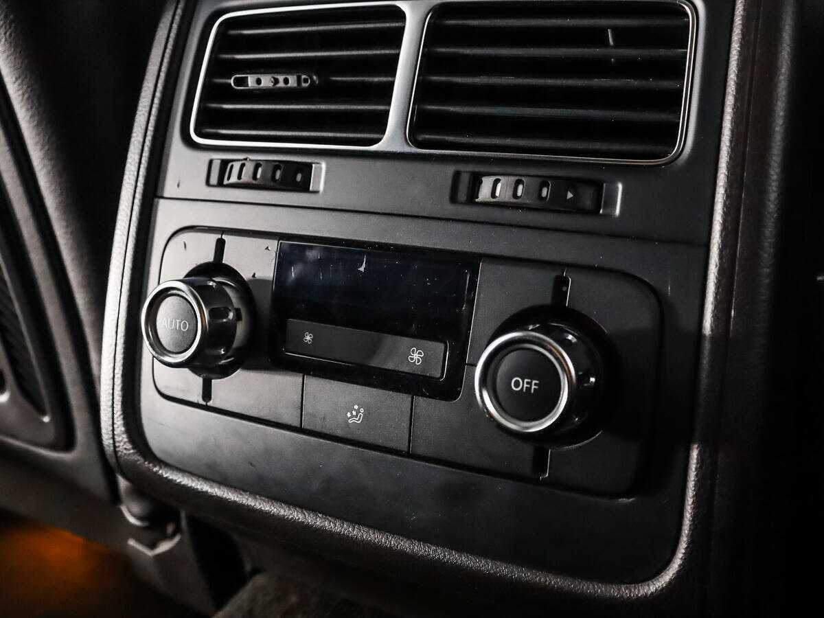 Volkswagen Touareg 2010 года с пробегом. Фото: #12