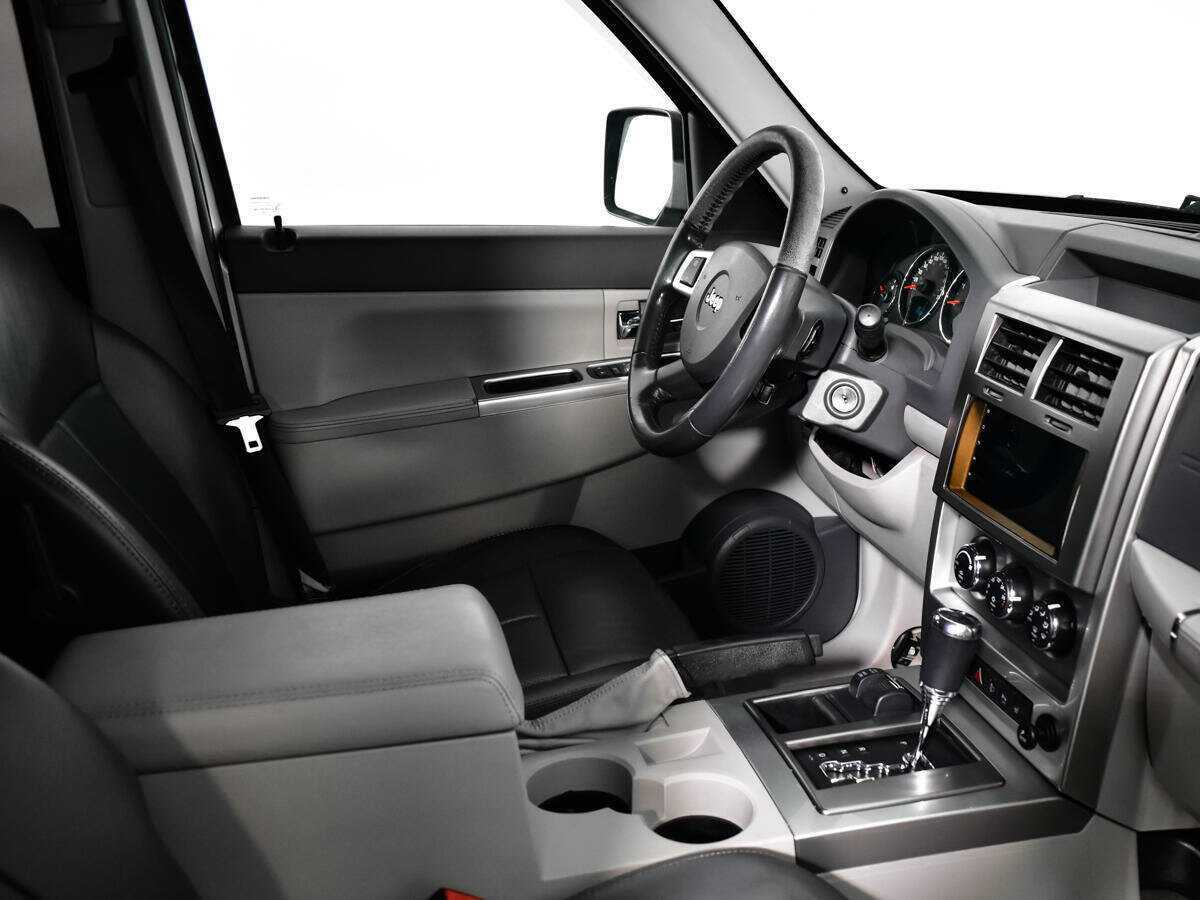 Jeep Cherokee 2008 года с пробегом. Фото: #8