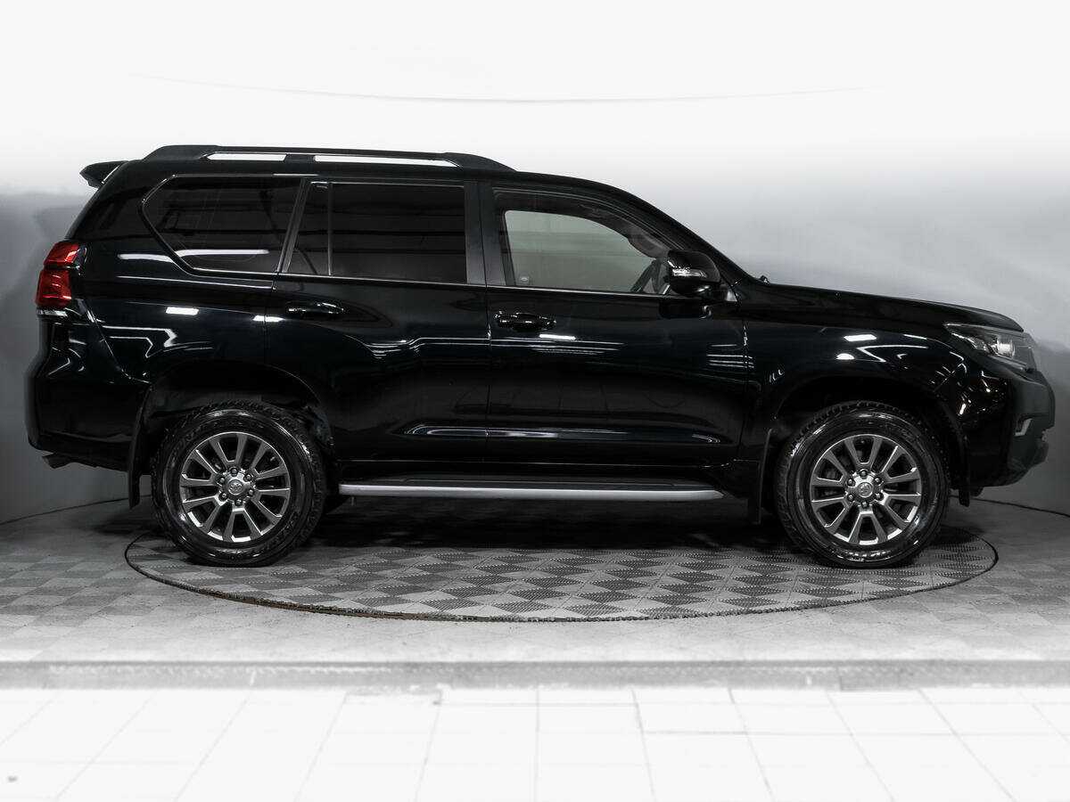 Toyota Land Cruiser Prado 2019 года с пробегом. Фото: #3