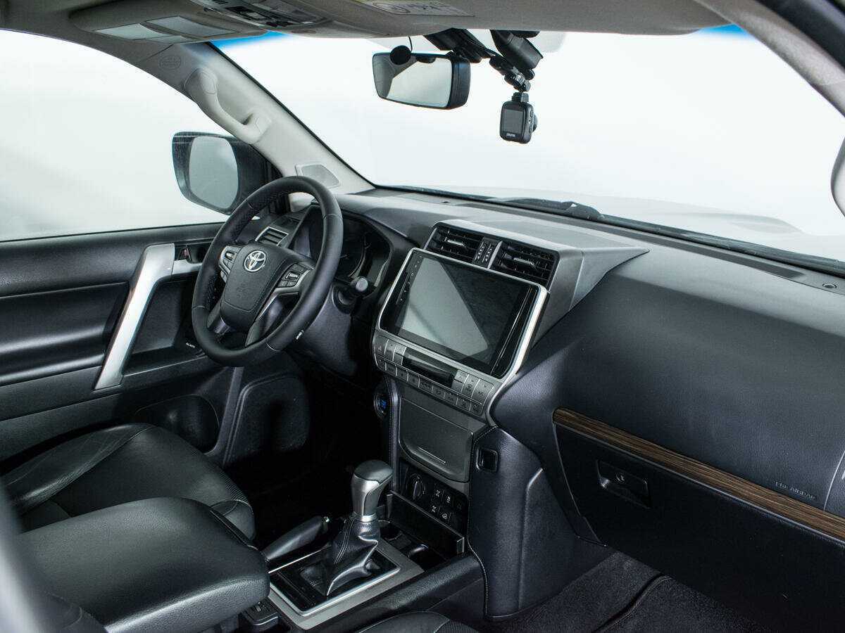 Toyota Land Cruiser Prado 2019 года с пробегом. Фото: #8